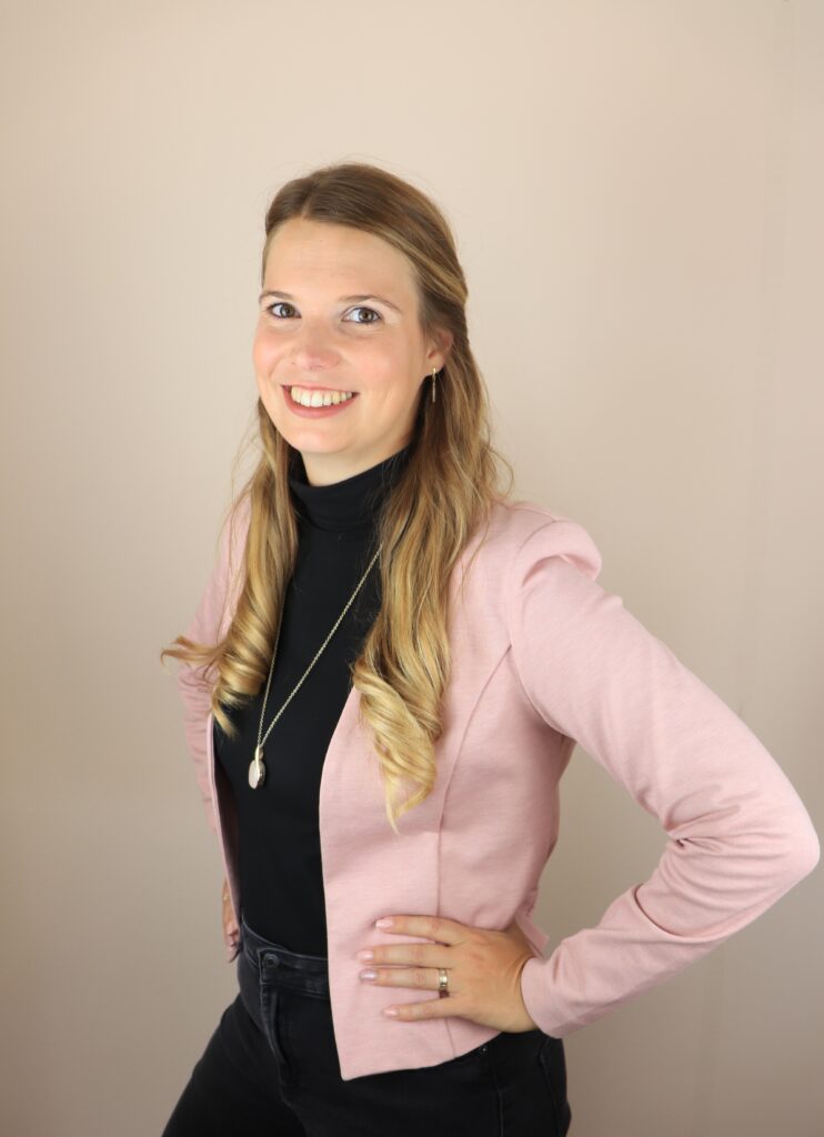 Carina Merz Carina Merz